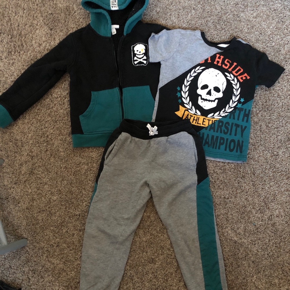 Sweat Outfit little boys size 6/7